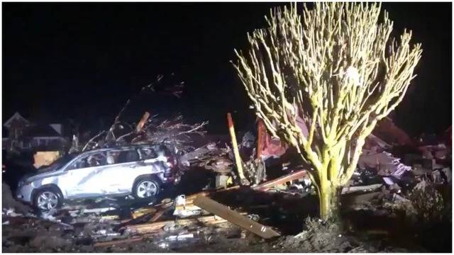 美国北卡罗来纳州遭龙卷风侵袭 已致3人死亡10余人受伤