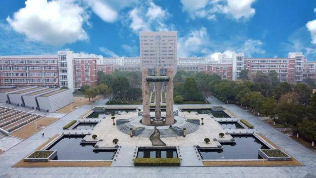 二十四节气 雨水洗春容，风光淡又浓