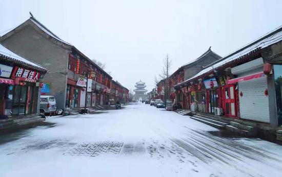 北京延庆普降小雪 最大降水出现在佛爷顶