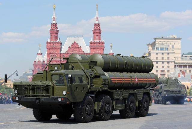 S-400“凯旋”防空导弹系统在俄远东萨哈林州开始战斗值勤