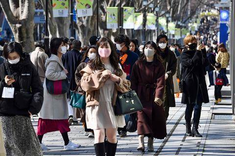 日本解除6府县紧急状态 首都圈戒严但人流大增