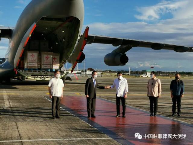 杜特尔特：我希望握住习主席的手 当面感谢