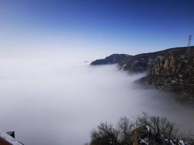 壮观！北京门头沟妙峰山现云海景观