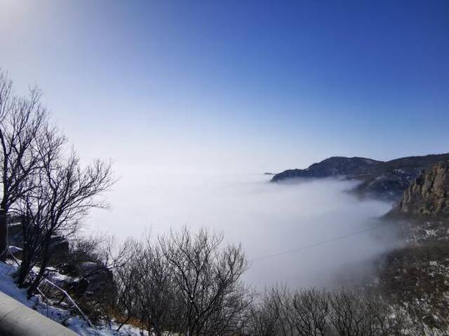 壮观！北京门头沟妙峰山现云海景观