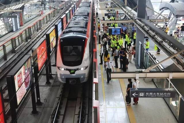 东莞将新建6万个车位！推进6处广深地铁对接通道！