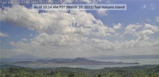 △菲律宾火山地震研究所在3月10日发布的火山全景图