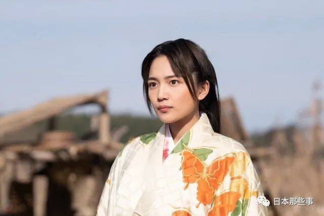 川口春奈与矢地祐介恋情稳定 事业上升期婚期将近