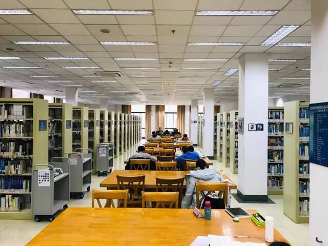 上新啦！和上海师大图书馆来一场春天的约会
