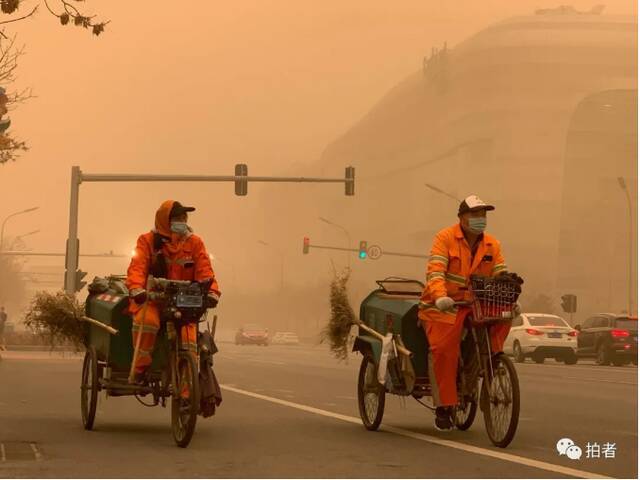 沙尘暴下的大兴天宫院。/新京报记者尹亚飞摄