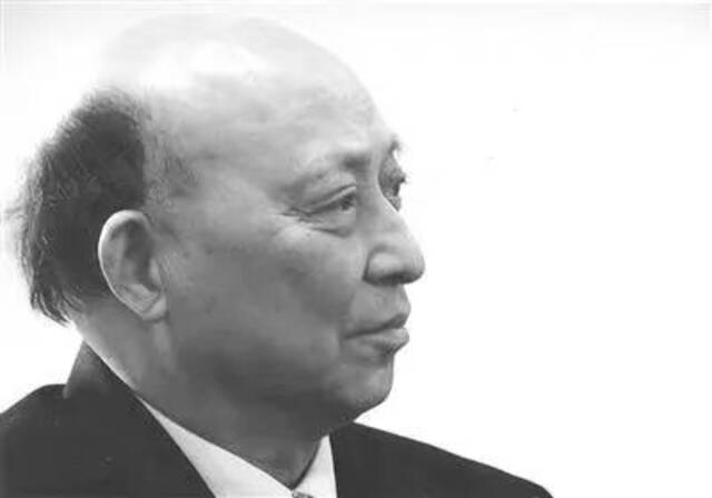 中央民族大学原校长哈经雄因病逝世 享年85岁