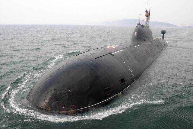 印媒：为对抗中国“万吨大驱” 印军要优先建造6艘攻击核潜艇