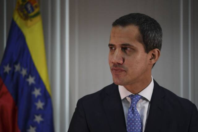 委内瑞拉反对派代表胡安-瓜伊多新冠检测结果呈阳性