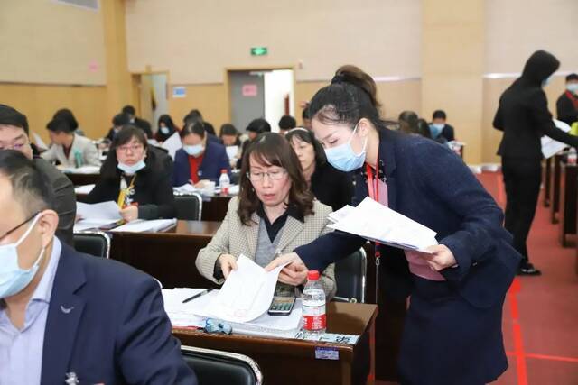 湖北工业大学第三届“两代会”第一次大会胜利闭幕