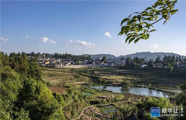 现在的腾冲市三家村村貌。摄于2020年5月。新华社记者江文耀摄