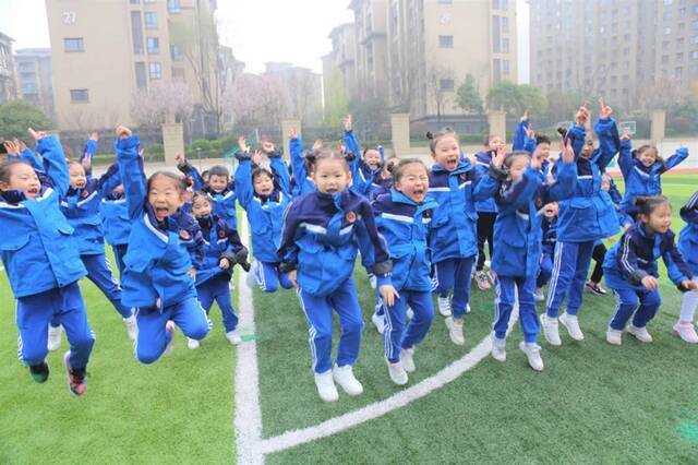 陕西：中小学劳动教育课每周不少于1课时
