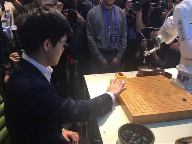 柯洁称AI让围棋失去当年美感：我不希望它出现