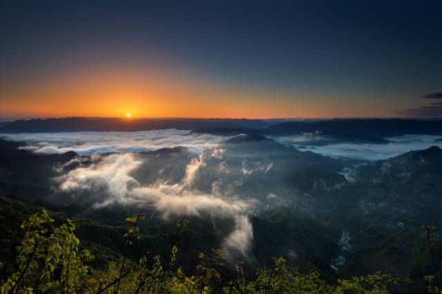 摩围山云海图：微播彭水