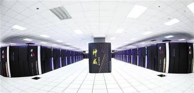 神威太湖之光超级计算机曾经在TOP500性能榜单上位居冠军位置两年多，目前处于全球第4位