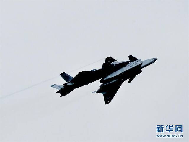 航展上的中国空军歼-20战机图源：新华社
