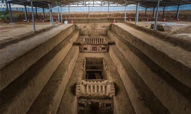 陕西西安少陵原十六国大墓项目墓道上方土雕建筑全景