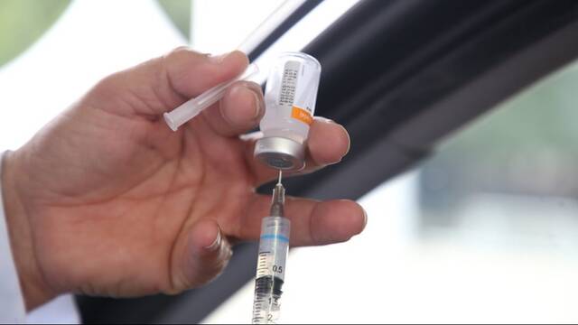 巴西里约州开始为公职人员接种中国科兴新冠疫苗