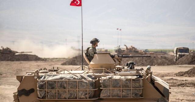 土耳其国防部：伊拉克北部一座军事基地遭袭 一名土军人死亡
