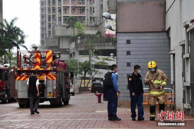 香港警方：秀茂坪夺命火灾因按摩椅锂电池发热起火