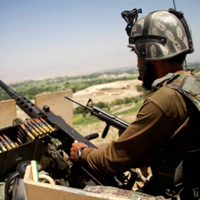 全球连线 阿富汗国防部说政府军击毙51名塔利班武装人员