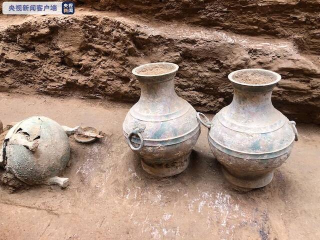 陕西大堡子墓地清理墓葬400余座 发现完整西汉早期墓葬
