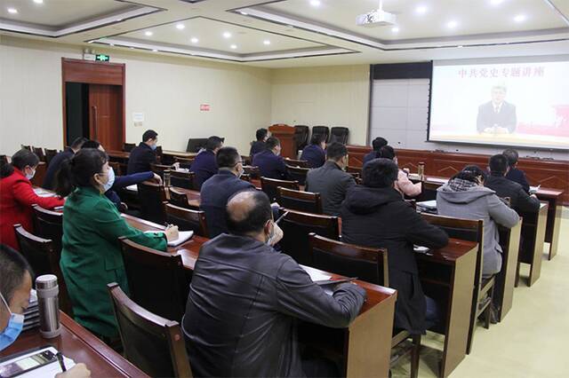 镜头  喀什地区纪检监察干部掀起学习党史热潮