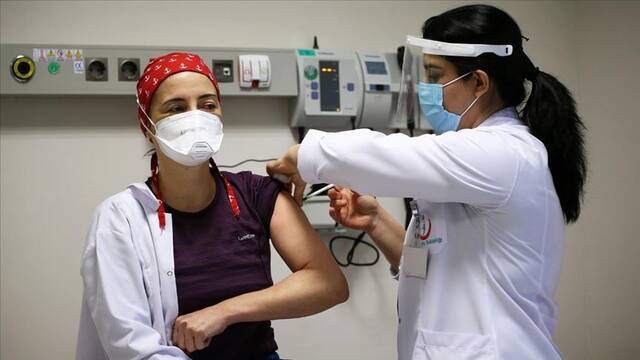土耳其新增55149例确诊病例 55岁以上人群可开始接种疫苗