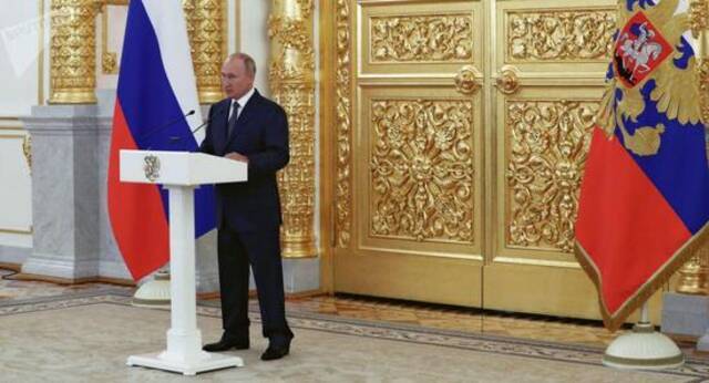 普京警告其他国家不要在与俄关系上“越红线”