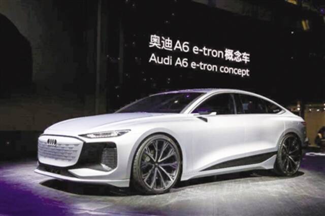 全新C级纯电概念车奥迪A6e-tronconcept。