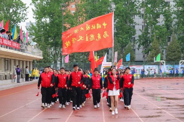 挥洒汗水 彰显风采｜2021春季运动会正式开幕