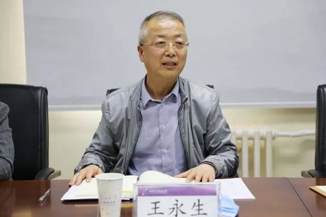 北京信息科技大学召开“十四五规划”教授代表座谈会