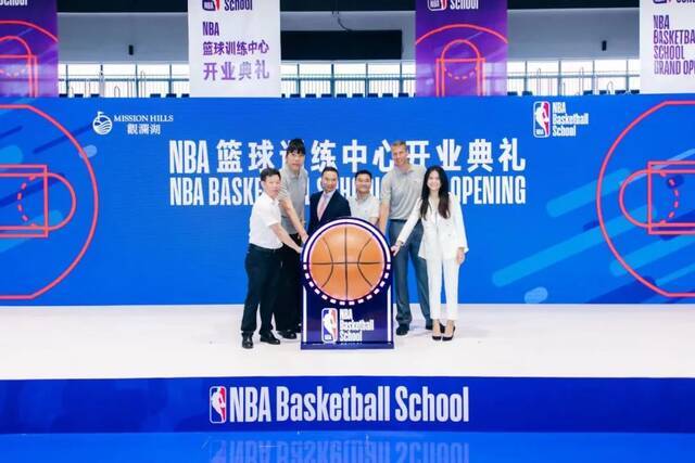 球迷朋友集合：NBA将参加首届中国国际消费品博览会