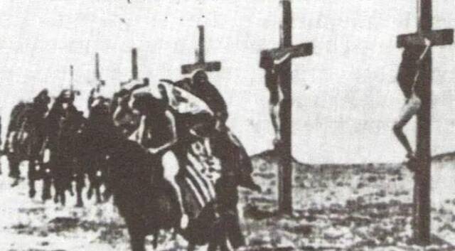 亚美尼亚大屠杀中死去的基督徒图源：亚美尼亚大屠杀纪念馆