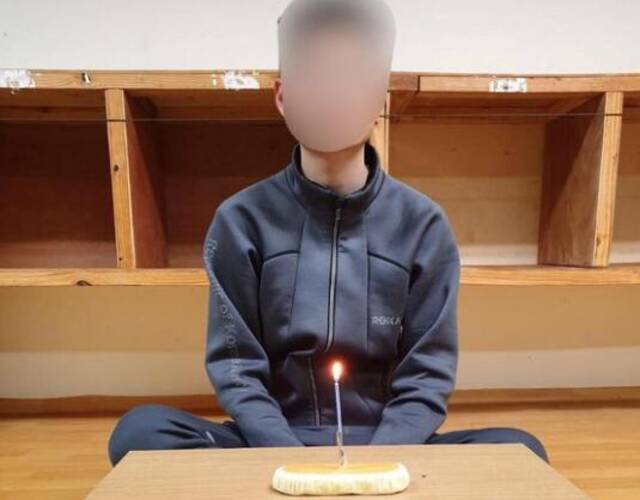 预算被吞？韩媒曝：韩国一部队用“1000韩元面包”给士兵过生日