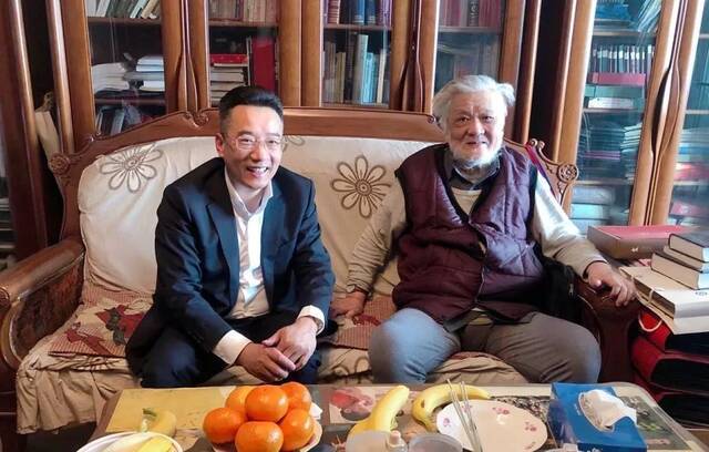宁波大学党委书记朱达赴京走访看望部分老领导