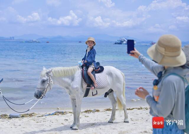 海骑、潜水盲盒火爆，五一假期首日海南海岛游深受游客青睐