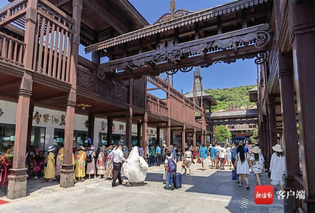 海骑、潜水盲盒火爆，五一假期首日海南海岛游深受游客青睐