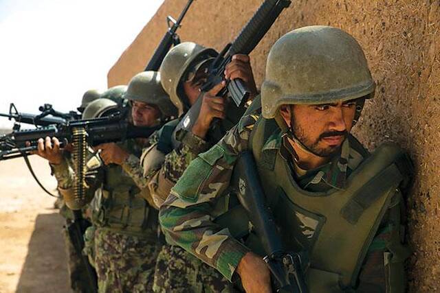 阿富汗国民军士兵