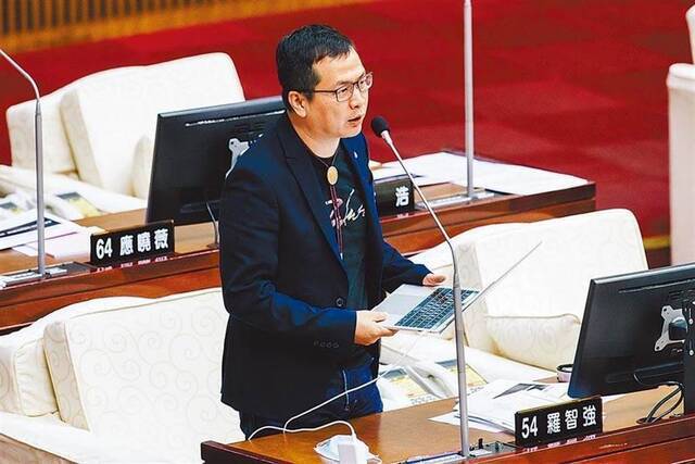 台湾地区生育率全球倒数第一 台议员：蔡英文让台湾“生不如死”