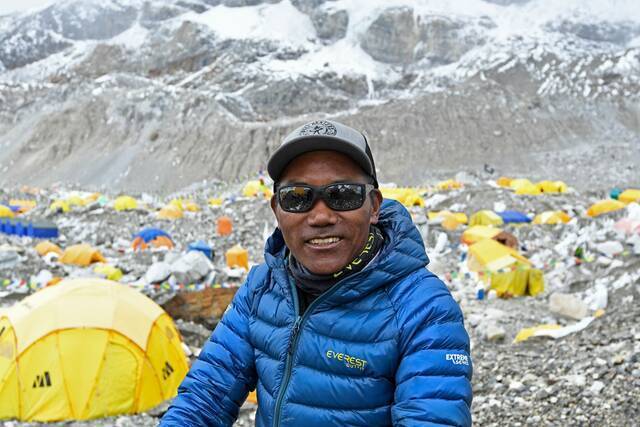 尼泊尔著名登山家(Kami Rita Sherpa)凯米·瑞塔·夏尔巴。图片来源：人民视觉