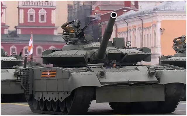 俄罗斯举行纪念卫国战争胜利76周年阅兵 武器亮点都在这里了！