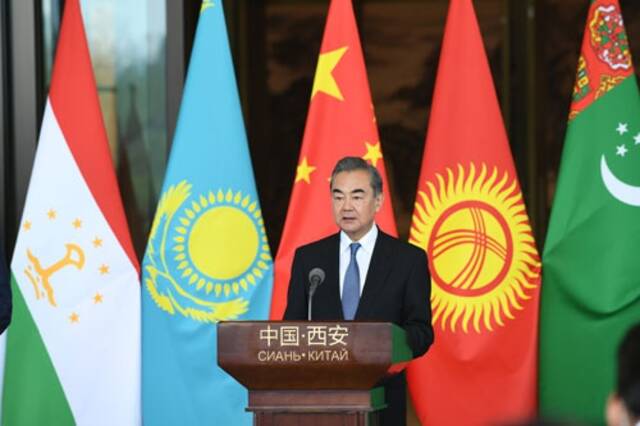 王毅谈“中国+中亚五国”外长会晤八点共识和十项成果