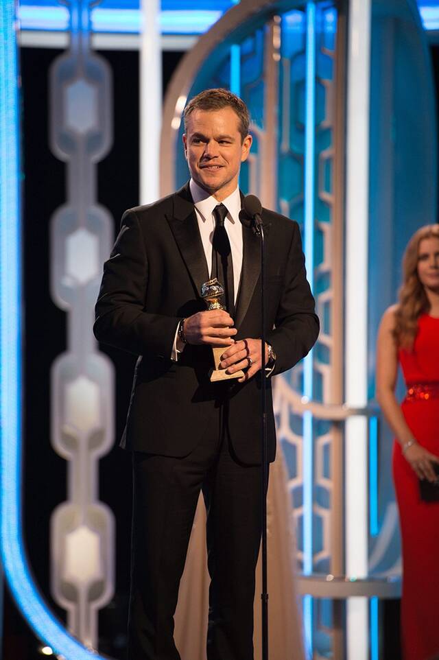 当地时间2016年1月10日，美国洛杉矶，第73届金球奖，马特·达蒙凭借《火星救援》喜剧类最佳男主角。IC资料图
