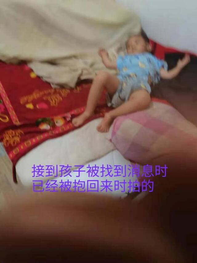 2岁半女童丢失3天后在一无人房被找到