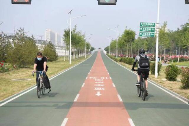 北京市自行车专用路开通两年来累计通行量超318万人次
