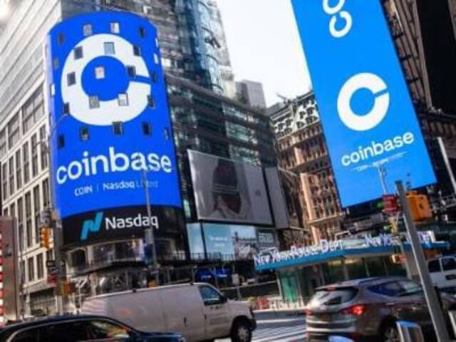 “木头姐”头很铁：坚定不移买Coinbase